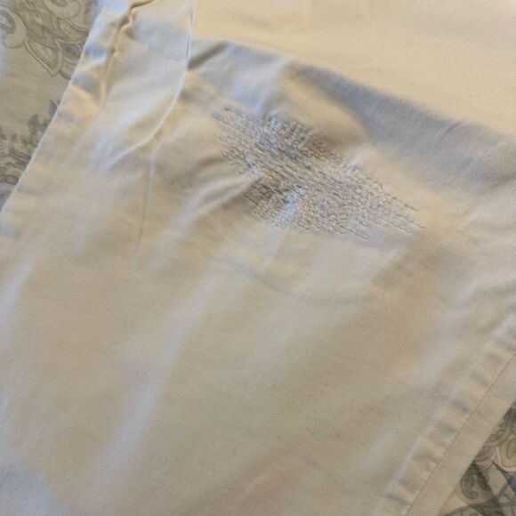 Tommy Hilfiger White Capris Size 18 - Picture 2 of 4